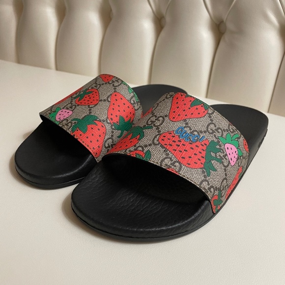 Gucci GG Supreme Monogram Strawberry Slide Sandals